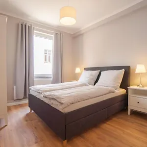 Apartment Purple Chill Super Zentrale Hbf-messe-buergerweide-citygate-ovb Arena BRE
